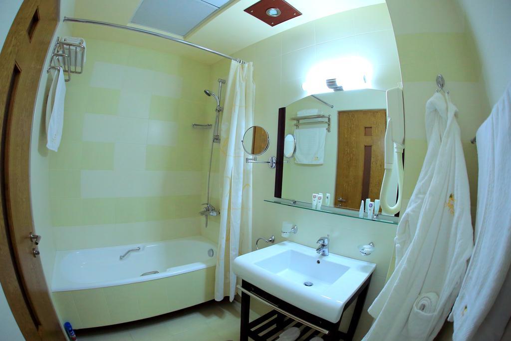 Hostel Jupiter ツァグカゾール エクステリア 写真