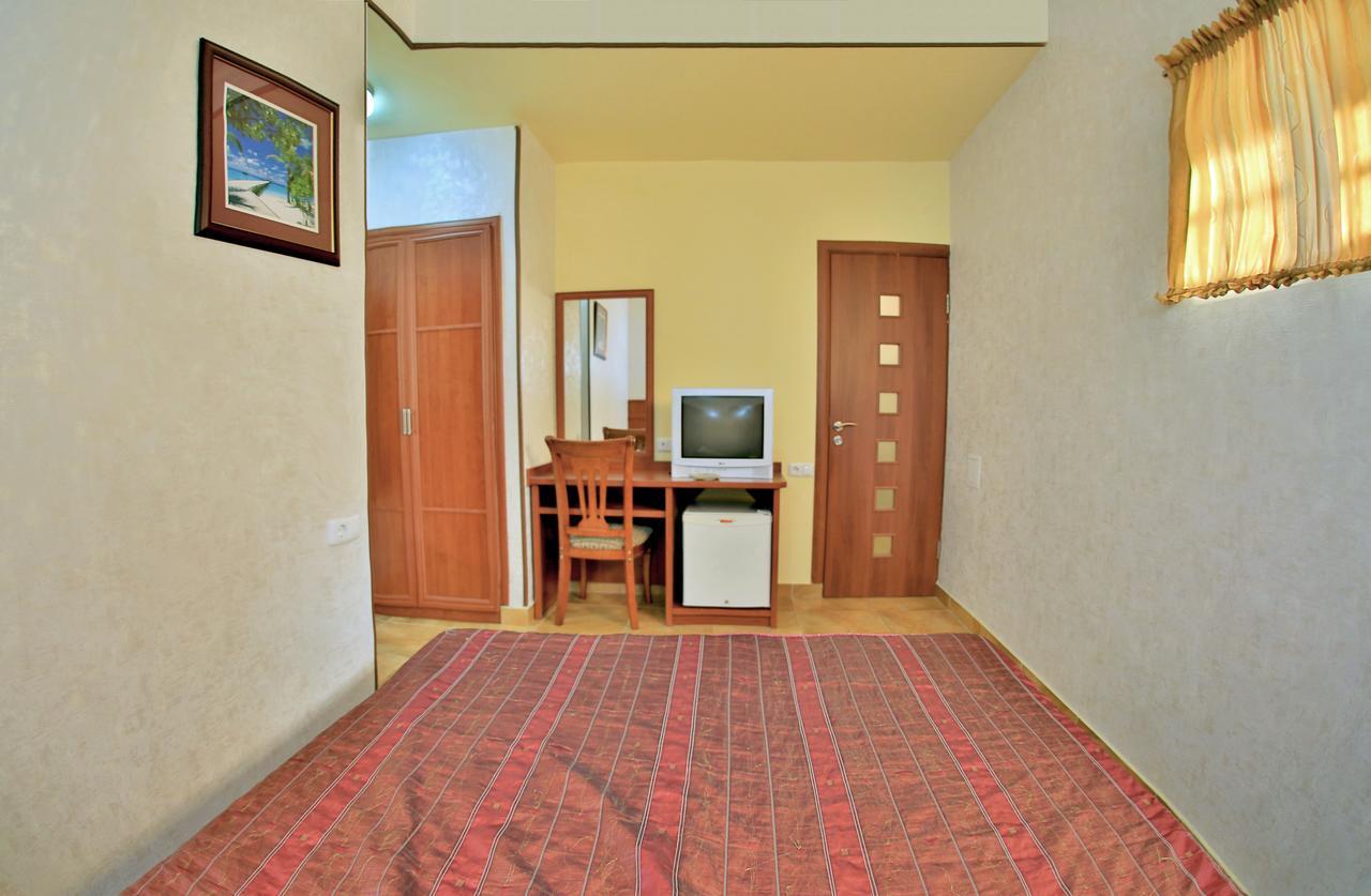 Hostel Jupiter ツァグカゾール エクステリア 写真